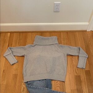 Market & Spruce Light Gray Turtleneck Sweater